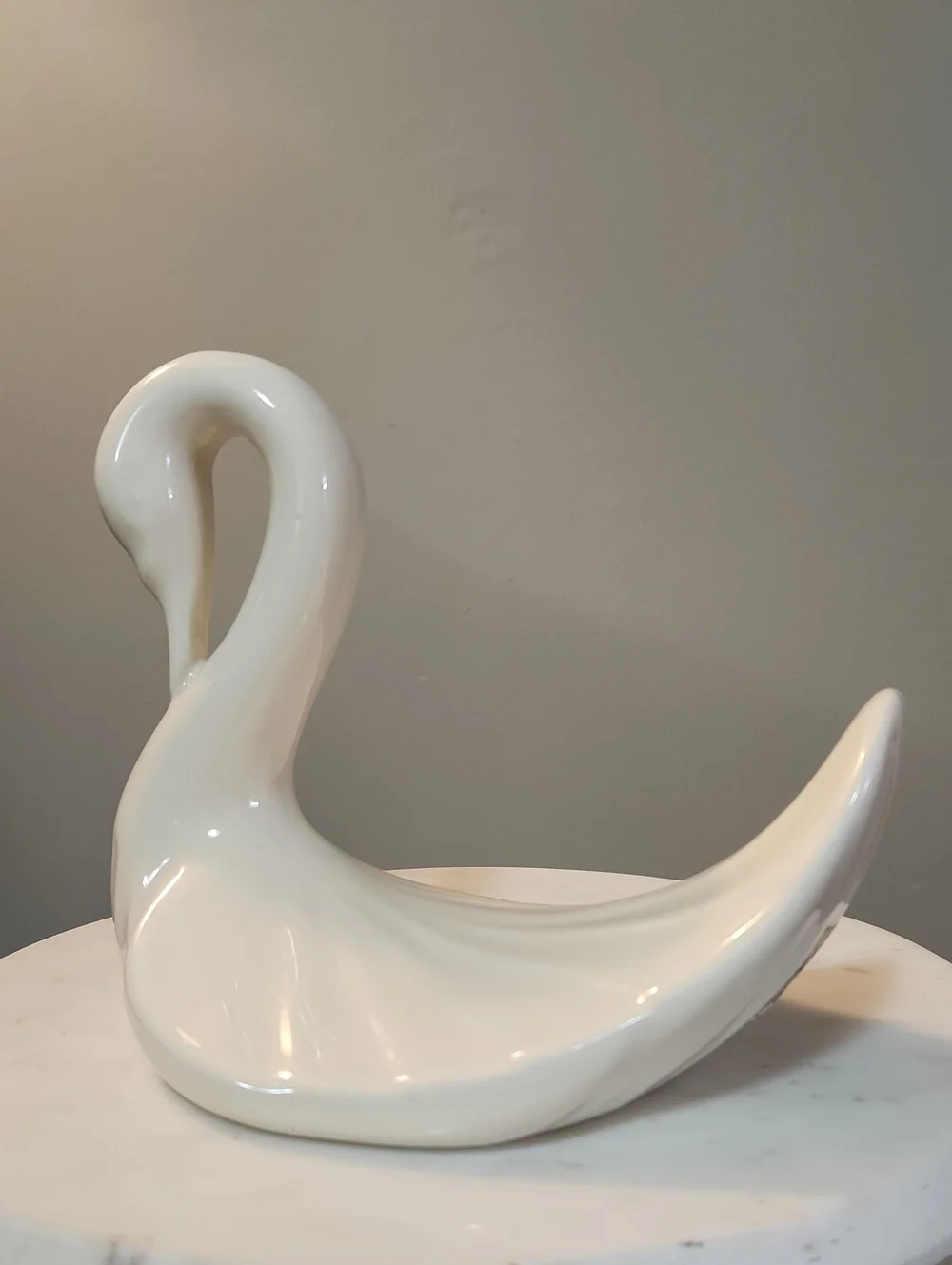 Vintage Andre Richard Ceramic Vanity Swan Hand Towel Holder Cream Color